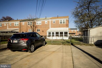 1009 Foxcroft Ln, Essex, MD 21221 - photo 3