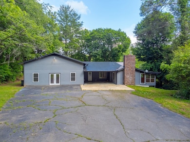 178 Potts Community Rd, Sylva, NC 28779 - photo 3