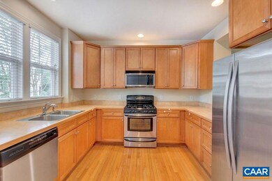 108 Melbourne Park Cir unit F, Charlottesville, VA 22901 - photo 5