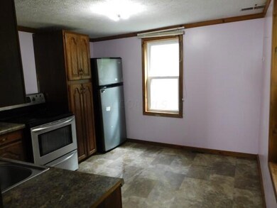 685 N Walnut St, Logan, OH 43138 - photo 4
