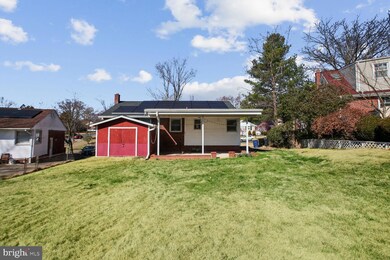 8215 Quentin St, New Carrollton, MD 20784 - photo 2