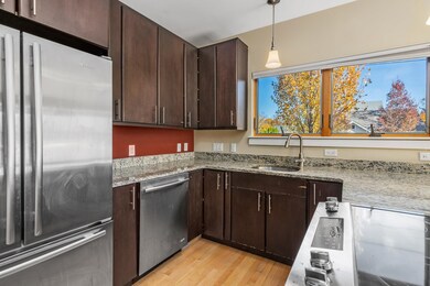 659 Dennett St unit 2, Portsmouth, NH 03801 - photo 2