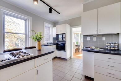 119 Winthrop Rd unit 6C, Brookline, MA 02445 - photo 7