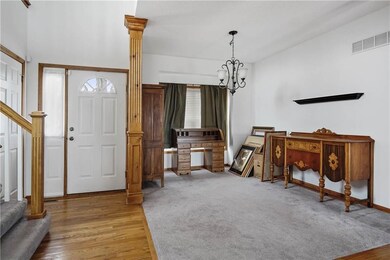 Open dining room or utilize as an office.