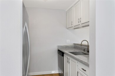 22240 24th Ave S unit E37, Des Moines, WA 98198 - photo 5