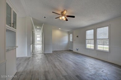 13421Pecan-5 Large