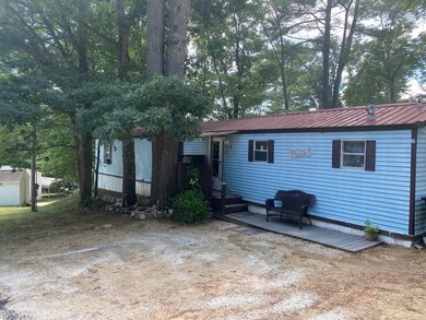 21 Edgewood Dr, Allenstown, NH 03275 - photo 4