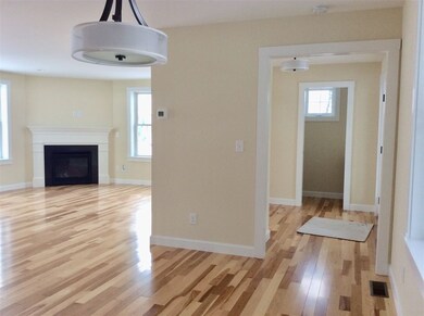 2 Firefly Landing unit 11, Newmarket, NH 03857 - photo 5