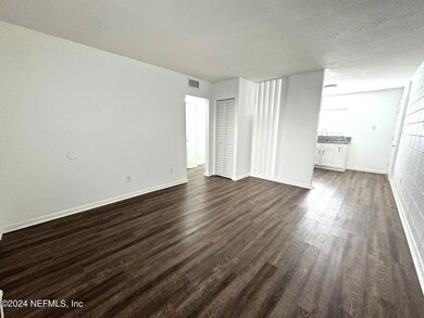 2977 Collier Ave unit 1, Jacksonville, FL 32205 - photo 2
