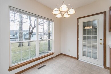 Kitchen Dining Area
