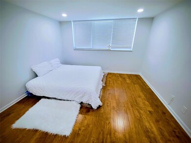 9411 N Hollybrook Lake Dr unit 209, Pembroke Pines, FL 33025 - photo 7