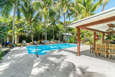 418 SE Alamanda Way, Stuart, FL 34996 - photo 2