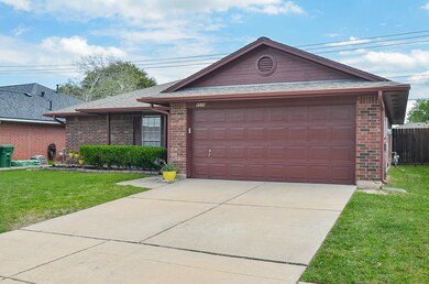 9506 Carmalee St, Houston, TX 77075 - photo 2