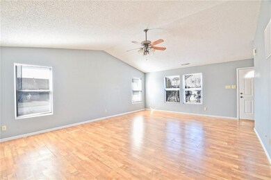 2103 Bridlewood Dr, Franklin, IN 46131 - photo 3