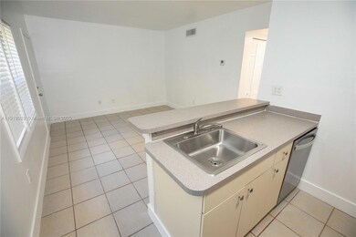 3415 Franklin Ave unit C, Miami, FL 33133 - photo 4