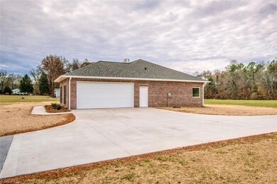 414 Longview Rd, Statesville, NC 28625 - photo 6