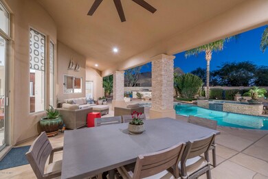 2.Backyard_Covered_Patio