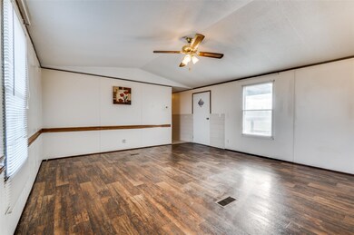 172 Private Road 4442, Rhome, TX 76078 - photo 3