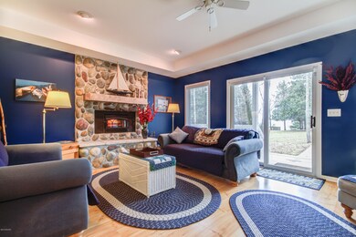 4-Living Room
