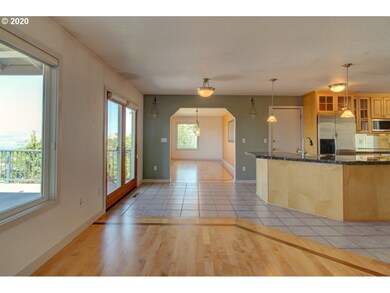 1407 E 21st St, the Dalles, OR 97058 - photo 5