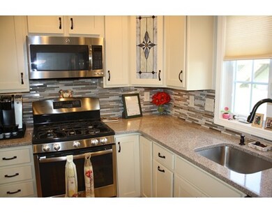 27 Royal Ave, Dracut, MA 01826 - photo 4