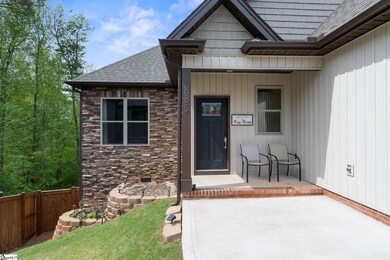 885 Affirmed Dr, Boiling Springs, SC 29316 - photo 3