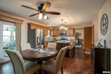 4410 Regency Place, Davenport, IA 52806 - photo 4