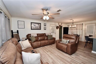 412 Johnson St, Dry Prong, LA 71423 - photo 2