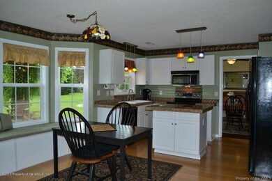 Sir Thomas Kitchen View