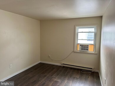 217 W Fifth St unit 3, Lansdale, PA 19446 - photo 2