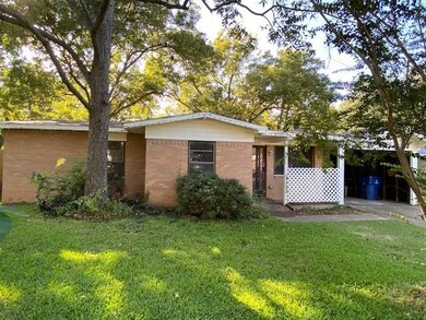 917 Leeper Dr, Denison, TX 75020 - photo 2