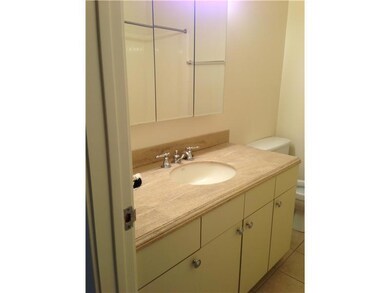 328 Pemberwick Rd unit 8, Greenwich, CT 06831 - photo 6