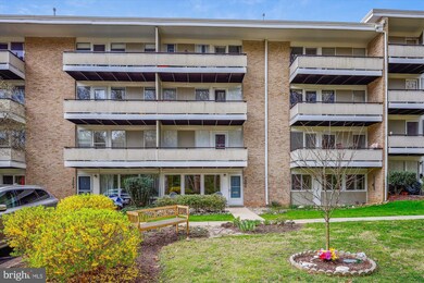 7560 Spring Lake Dr, Bethesda, MD 20817 - photo 3