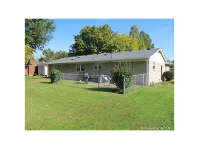 3309 Deerwood Dr, New Albany, IN 47150 - photo 4