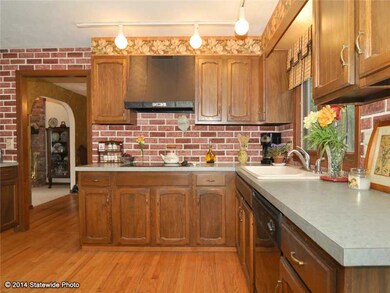 172 Sweetbriar Dr, Cranston, RI 02920 - photo 6