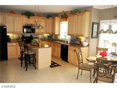Kitchen - This is a great Kitchen with breakfast b