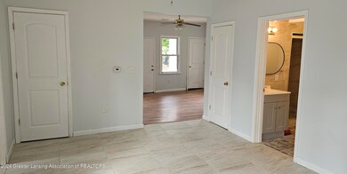 118 E Hazel St, Lansing, MI 48910 - photo 5