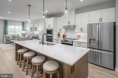 6048 Lancing Dr, Sykesville, MD 21784 - photo 5