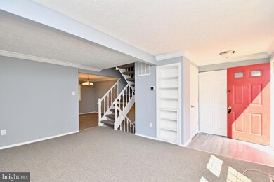 8126 Parkdale Ct, Springfield, VA 22153 - photo 6