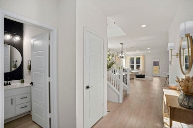 400 Sambar Bay Dr, Boerne, TX 78006 - photo 6