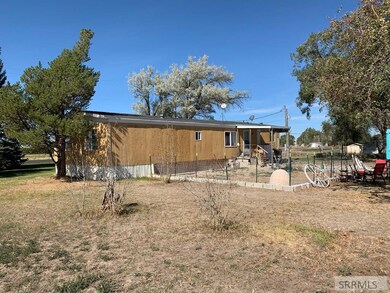 239 Bond Rd, Blackfoot, ID 83221 - photo 3