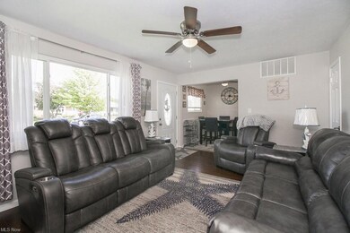 310 Gayle Dr, Sheffield Lake, OH 44054 - photo 3