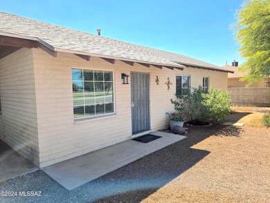 4718 E 17th St, Tucson, AZ 85711 - photo 3