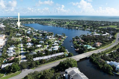 11823 Lake Shore Place, North Palm Beach, FL 33408 - photo 7