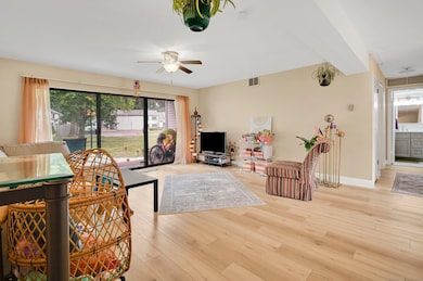 81 Candlewood Dr unit 81, South Windsor, CT 06074 - photo 4