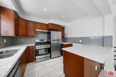 148 S Reeves Dr unit 4, Beverly Hills, CA 90212 - photo 6