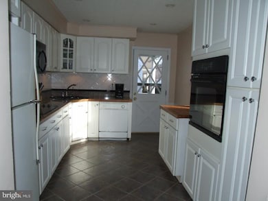 1413 Walnut St, Coatesville, PA 19320 - photo 3
