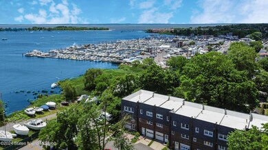 26 Yacht Club Cove unit 26, Staten Island, NY 10308 - photo 4
