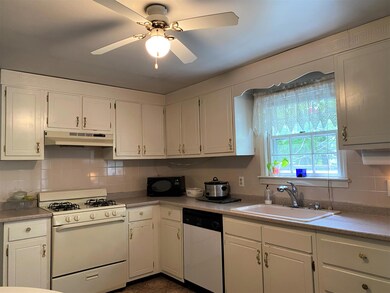 771 W Yarmouth Rd, Yarmouth Port, MA 02675 - photo 5