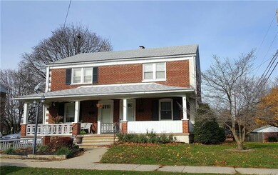 611 Mohawk St, Allentown, PA 18103 - photo 2